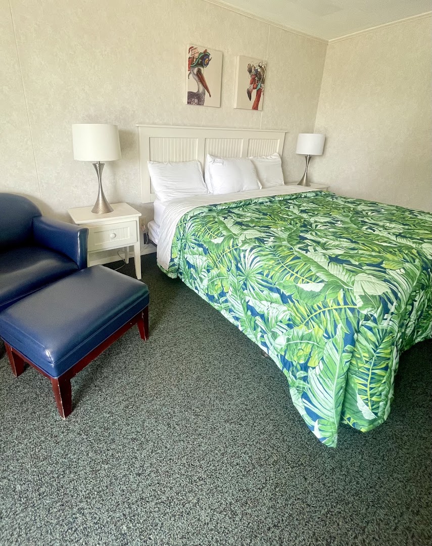 Breezeway Motel photo 2