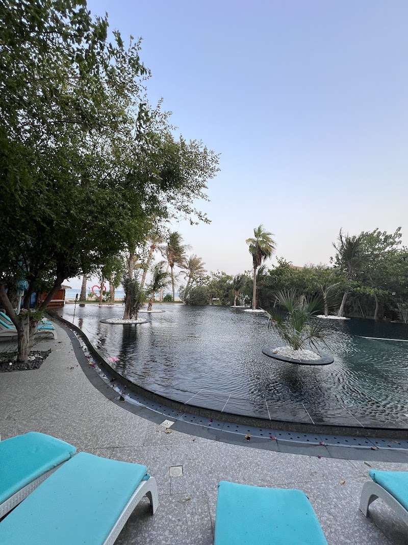 Qamar at Anantara World Islands Dubai Resort photo 6