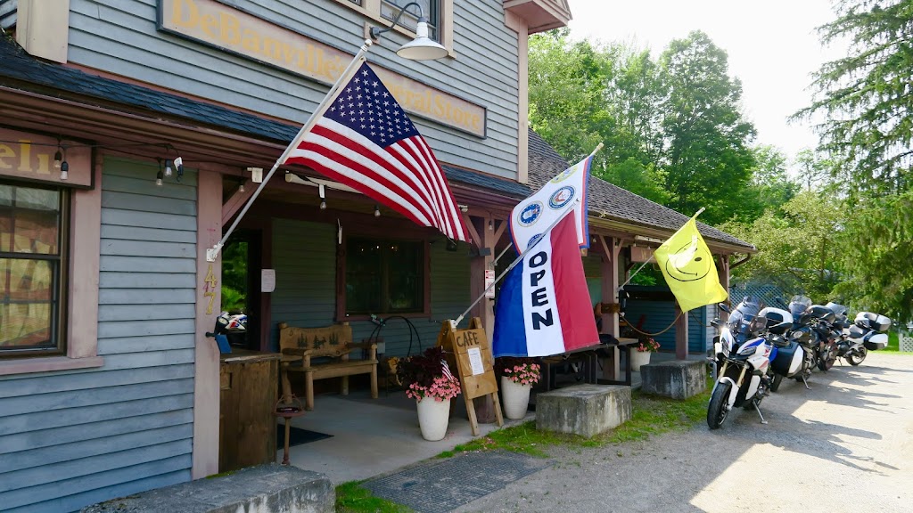 Debanville’s General Store & Cafe