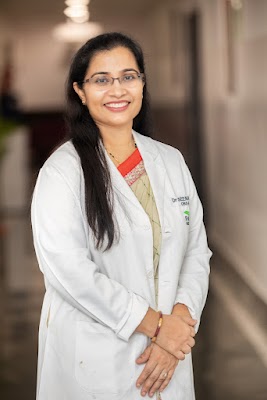 Dr. Seema Sharma, Best Gynaecologist, Laparoscopic Gynae Surgeon (Associate Director in OBG Paras Hospital, Gurugram)