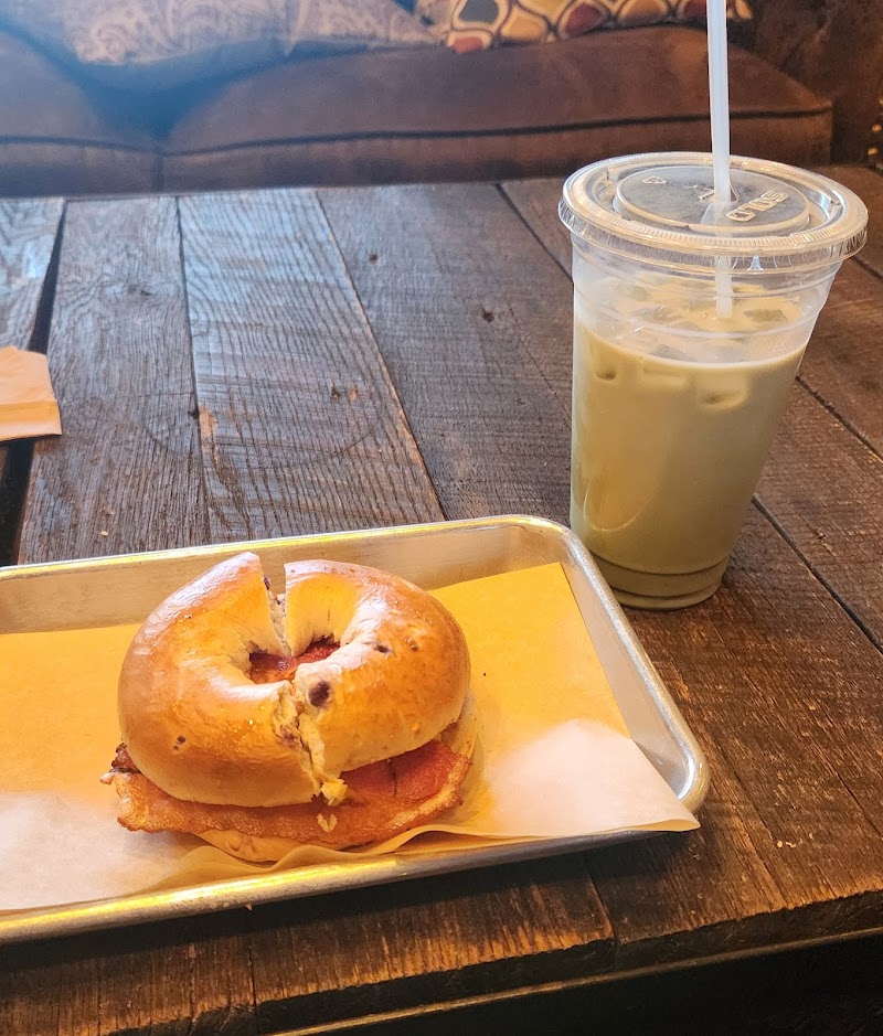 Stompin' Grounds Coffee House photo 4