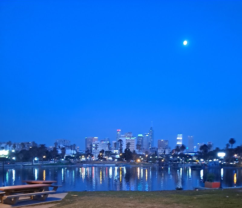 MacArthur Park Lake