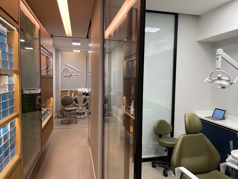 Dr. Marcos Hiroce - foto 5