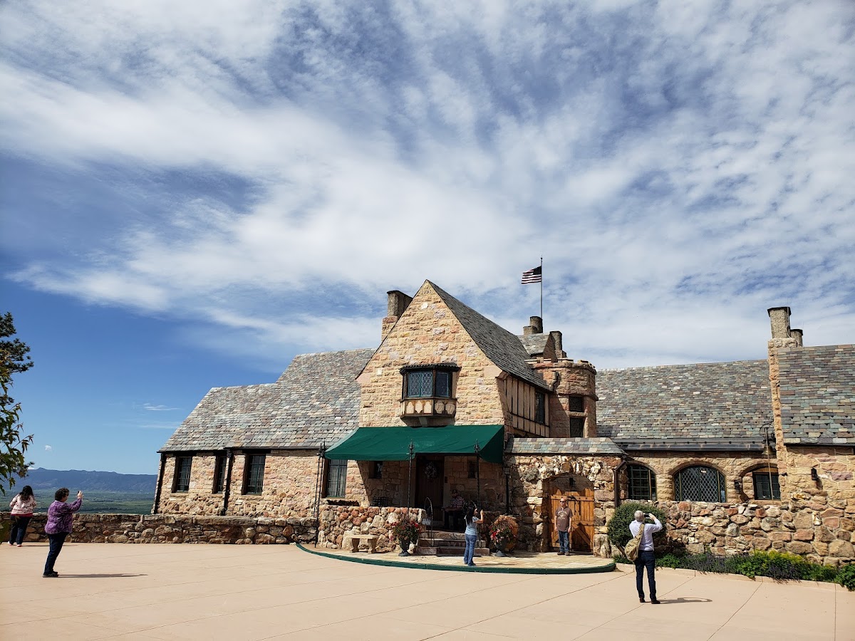 Cherokee Ranch & Castle