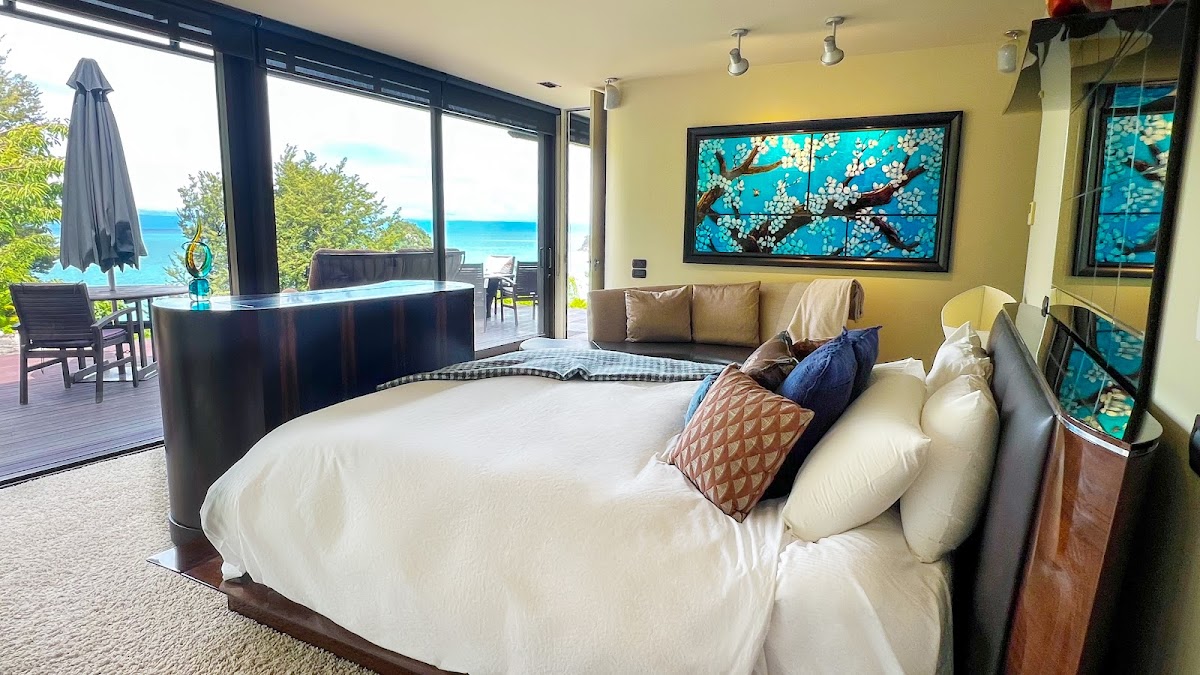 Lodge by the beach — 3